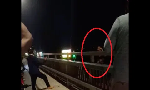 Vụ cô gái trẻ nhảy cầu Nhật Tân tự vẫn: Thông tin bất ngờ