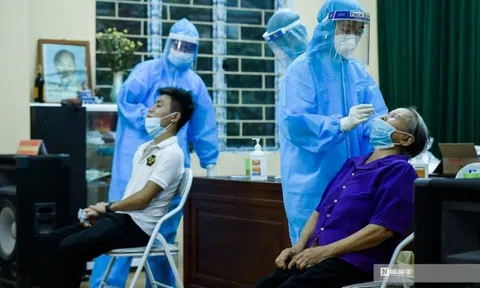 Những lưu ý "vàng" khi đi tiêm vắc xin để không bị lây nhiễm Covid-19