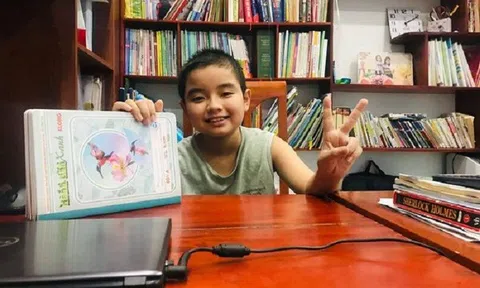 Bé trai 10 tuổi đọc Lê Nin toàn tập gây xôn xao cộng đồng mạng có học lực ra sao?