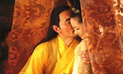 Kỳ lạ mỹ nữ được gả chồng 7 lần, cứ "ân ái" với ai là người đó gặp kết cục bi thảm