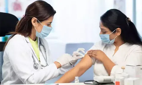 Vaccine cúm có tác dụng ra sao đối với Covid-19?