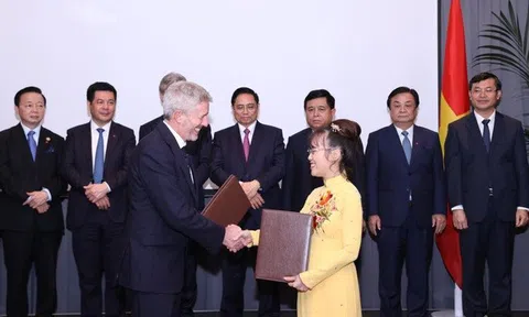 Loạt hợp đồng tỷ USD bên cạnh tài trợ "khủng" cho ĐH thuộc Oxford của nữ tỷ phú Nguyễn Thị Phương Thảo