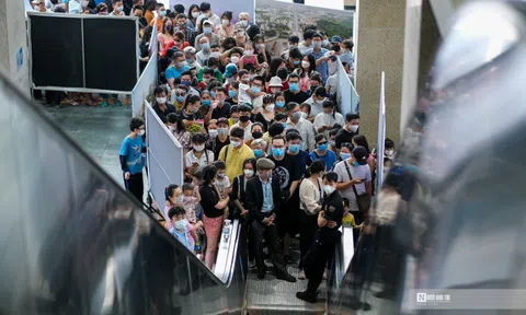 Chen chân đi thử tàu Cát Linh - Hà Đông: "Sẽ rất nguy hiểm"