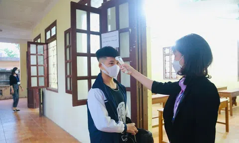 Sáng nay (8/11), hơn 3.800 học sinh huyện Ba Vì trở lại trường học trực tiếp