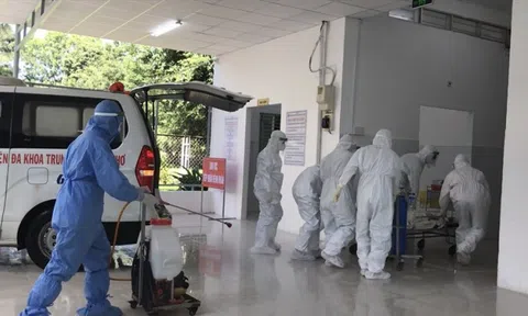 Dịch Covid-19 nguy cơ tái bùng phát, loạt bệnh viện dã chiến được kích hoạt