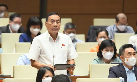 Bộ trưởng Bộ GD&ĐT nói gì về đề xuất bỏ kỳ thi THPT Quốc gia?