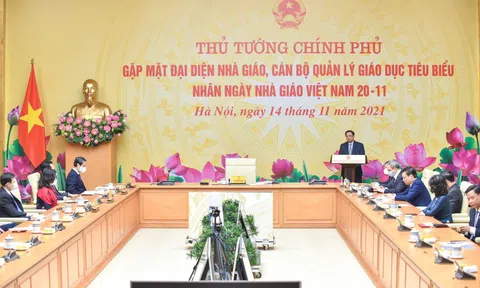 Giải quyết các vấn đề liên quan đến chính sách, chế độ đối với giáo viên