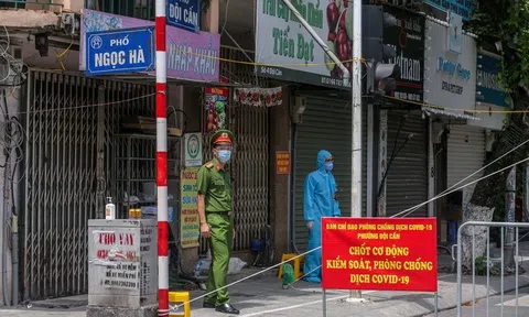 Bí thư Hà Nội yêu cầu thí điểm cách ly F1 tại nhà