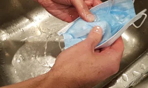 Nghiên cứu ở New Zealand: Khẩu trang y tế giặt 10 lần vẫn bảo vệ tốt hơn khẩu trang vải