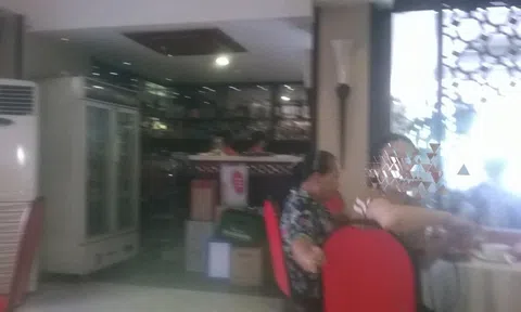 Khốn khổ vì nhân viên lợi dụng uy tín nhà hàng để vay nợ