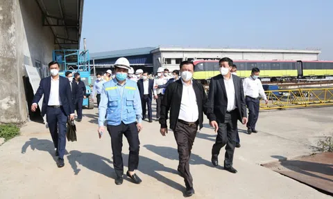 Bí thư Hà Nội kiểm tra dự án đường sắt Nhổn - ga Hà Nội