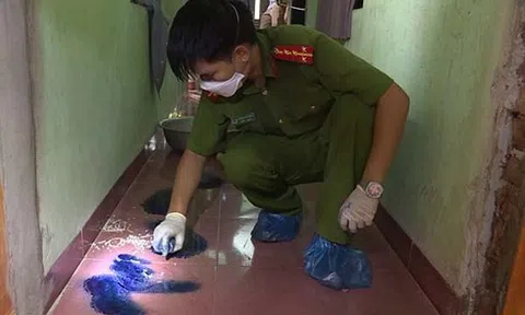 Vụ 2 bố con tử vong trong nhà nhiều ngày ở Thanh Hóa: Bố bị cảm lạnh, con chết vì đói