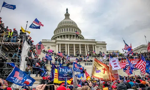 Điều tra cuộc biểu tình bạo loạn ngày 1/6 ở Mỹ: Tiết lộ những tin nhắn mà nhân viên của ông Trump nhận được