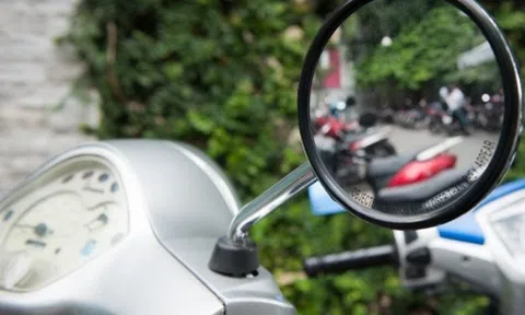 Xe máy không lắp gương chiếu hậu bị phạt bao nhiêu?