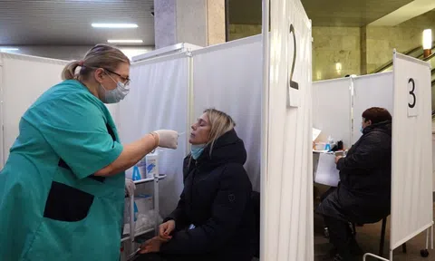 Thế giới bước vào năm đại dịch COVID-19 thứ 3 với tâm thế nào?