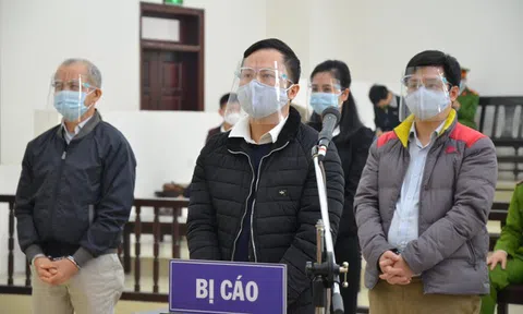 Cựu Hiệu trưởng đại học Đông Đô phủ nhận việc ký cấp bằng giả để hưởng tiền chênh lệch