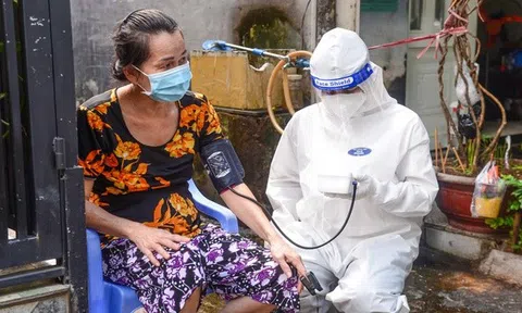 TP.HCM: Địa bàn không chăm sóc tốt F0 tại nhà sẽ bị tăng cấp độ dịch