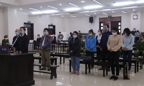 Tuyên án vụ ĐH Đông Đô cấp 431 bằng giả: Chủ tịch bỏ trốn, cựu hiệu trưởng lĩnh 12 năm tù