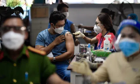 TP.HCM: Yêu cầu tiêm vaccine ngừa COVID-19 cho F0 vừa khỏi bệnh