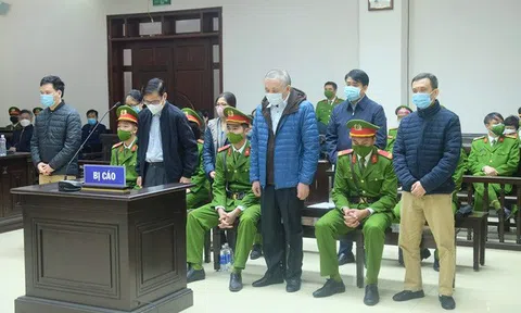 Ông chủ Nhật Cường "biếu" 300 triệu đồng, cựu Giám đốc sở KH&ĐT nhận theo "truyền thống văn hóa"