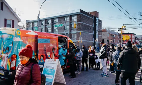 Chuyên gia Mỹ: Làn sóng biến thể Omicron "không giống bất cứ thứ gì chúng tôi từng chứng kiến"