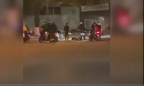 Điều tra nhóm côn đồ đất Cảng mang theo hung khí đánh gục thanh niên giữa đường