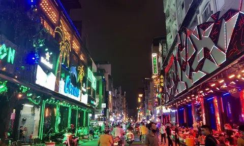 Quán bar, karaoke, vũ trường ở TP.HCM được phép hoạt động trở lại từ 10/1: Điều kiện là gì?