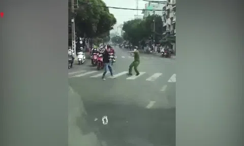 Đối tượng ngáo đá tấn công cảnh sát ở TP.HCM