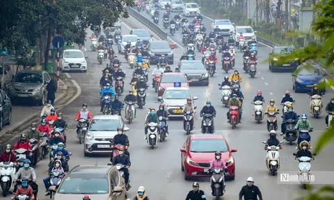 Dự báo thời tiết ngày 14/1/2022: Không khí lạnh bao trùm, người dân phải mặc thêm áo mưa