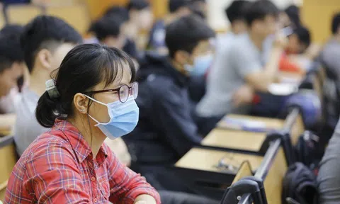 Bộ GD&ĐT lên tiếng về kiến nghị miễn học phí những ngành khoa học cơ bản