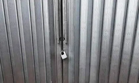 Một thôn trưởng ở Thái Bình bị kiểm điểm vì khóa cửa người cách ly 7 ngày