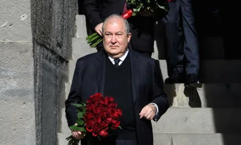 Tổng thống Armenia bất ngờ từ chức sau gần 4 năm nắm quyền