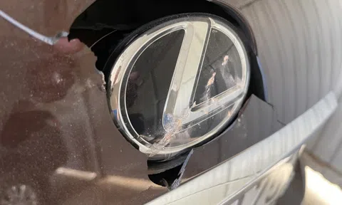 Vụ phá xe của thượng tá công an: Đối tượng khai gì tại cơ quan công an?