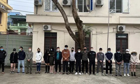 Thanh Hóa: Bắt 51 "nam thanh nữ tú" thác loạn ma túy trong vũ trường