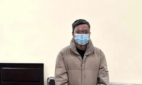 Hành hung y bác sĩ bệnh viện Xanh Pôn, bị cáo lĩnh 8 tháng tù