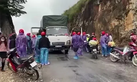 Vụ clip "hỗn chiến" giữa nhóm "phượt thủ" và lái xe tải: Chủ tịch UBND xã nói gì?