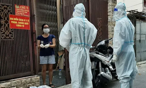 Hướng dẫn người mắc COVID-19 điều trị tại nhà theo dõi sức khoẻ