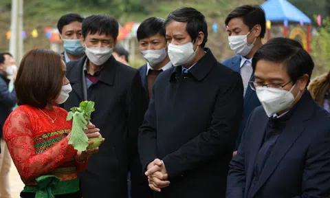 Bộ trưởng Nguyễn Kim Sơn: Dù đã tiêm vắc-xin hay chưa, tất cả đều phải cần đến trường