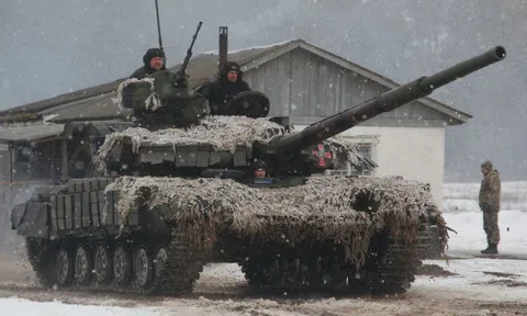 Tổng thống Ukraine tuyên bố ngày 16/2 là ngày "đoàn kết" giữa lúc căng thẳng leo thang