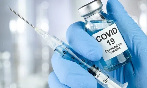 Học sinh chưa tiêm vaccine có nguy cơ mắc COVID-19 cao gấp 8 lần