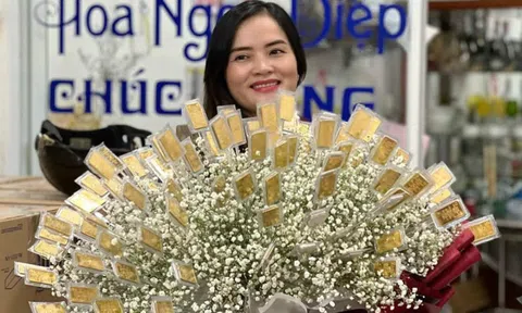 Sự thật đằng sau vụ "đại gia tặng vợ bó hoa 100 cây vàng 9999"