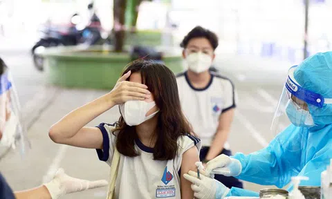 Thủ tướng yêu cầu Bộ Y tế kiểm điểm việc chậm mua vắc xin cho trẻ 5-11 tuổi