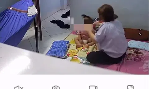 Vụ clip bé gái nghi bị bảo mẫu bắt ăn lại cháo nôn, tát liên tiếp: Người cha nói gì?