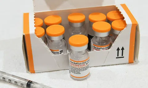 Bộ Y tế giải trình việc chậm mua vaccine cho trẻ từ 5 đến dưới 12 tuổi