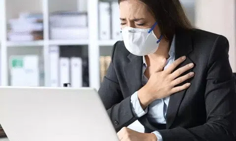Bác sĩ chỉ ra 10 dấu hiệu F0 cần đi khám hậu COVID-19