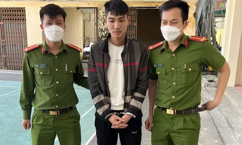 Nợ nần chồng chất, 9X vờ hỏi mua rồi táo tợn cướp 20 chỉ vàng