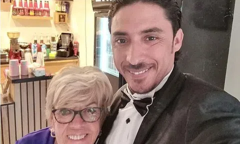 Chuyện tình “phi công – máy bay” của cụ bà 82 tuổi và anh chàng 36 tuổi hiện ra sao?