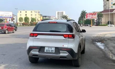 Xe 700 triệu, bốc BKS ngũ quý 99999 bán 1,6 tỷ: Tại sao không đấu giá?