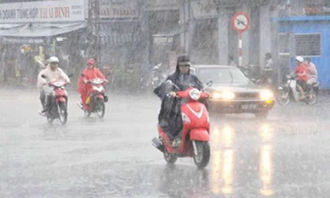 Dự báo thời tiết ngày 18/4/2022: Miền Bắc mưa rất to, không khí lạnh tăng cường