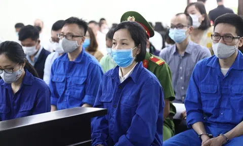 Xét xử vụ lừa đảo 433 tỷ đồng: "Siêu lừa" cấu kết với 17 cựu cán bộ ngân hàng thế nào?